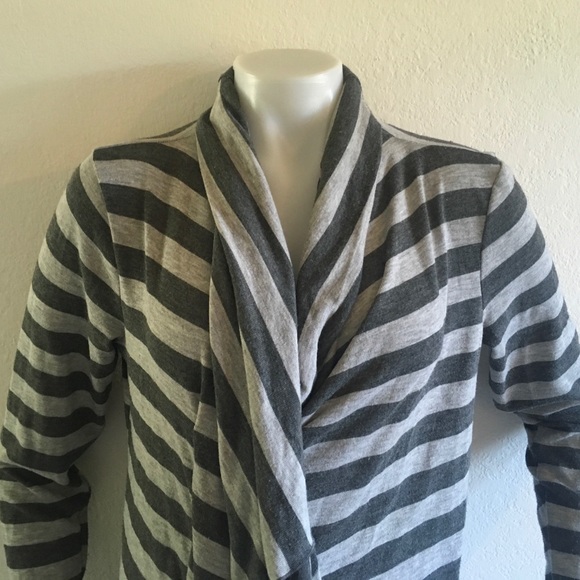 MATTY M Gray Striped Waterfall Cardigan Sz L - Picture 5 of 8